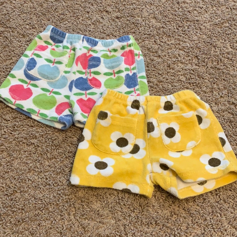 Mini-Boden terry cloth shorts